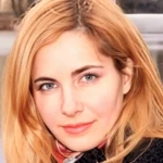 Алена Леонова