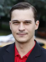 Илья Оболонков